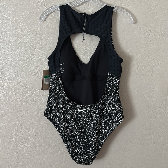 NWT Women’s One Piece Nike Swimsuit Polka Dot Black/White, XL NIKE SWIM SPORT - Picture 5 of 12